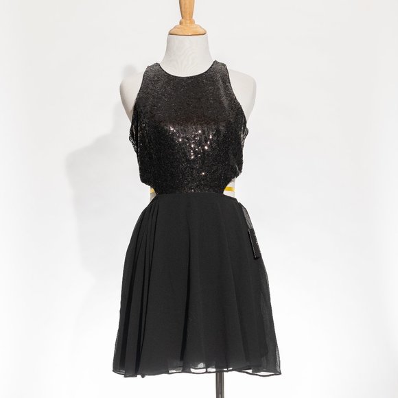 Lulus Dresses & Skirts - Lulu's Black Sequin Dress NWT